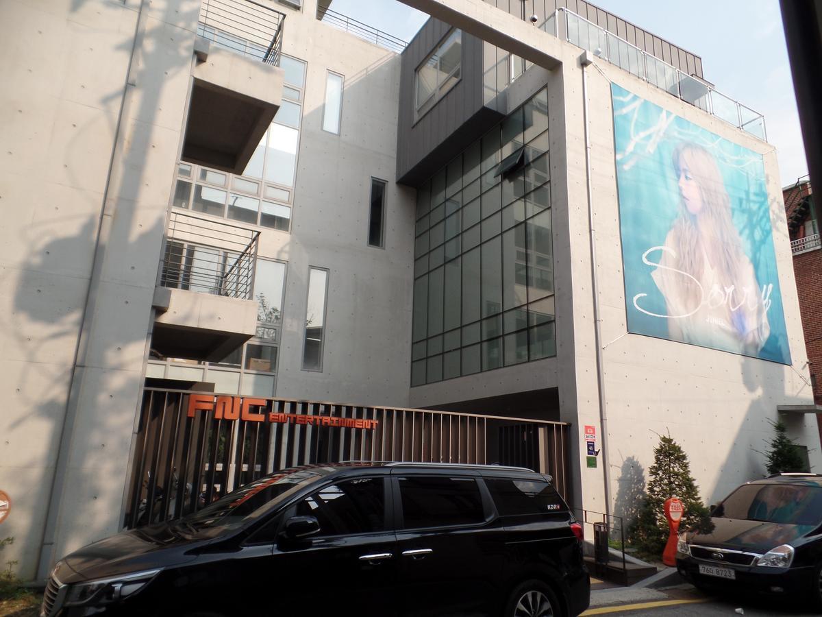 Cheongdam Ladies Guesthouse In Сеул Экстерьер фото