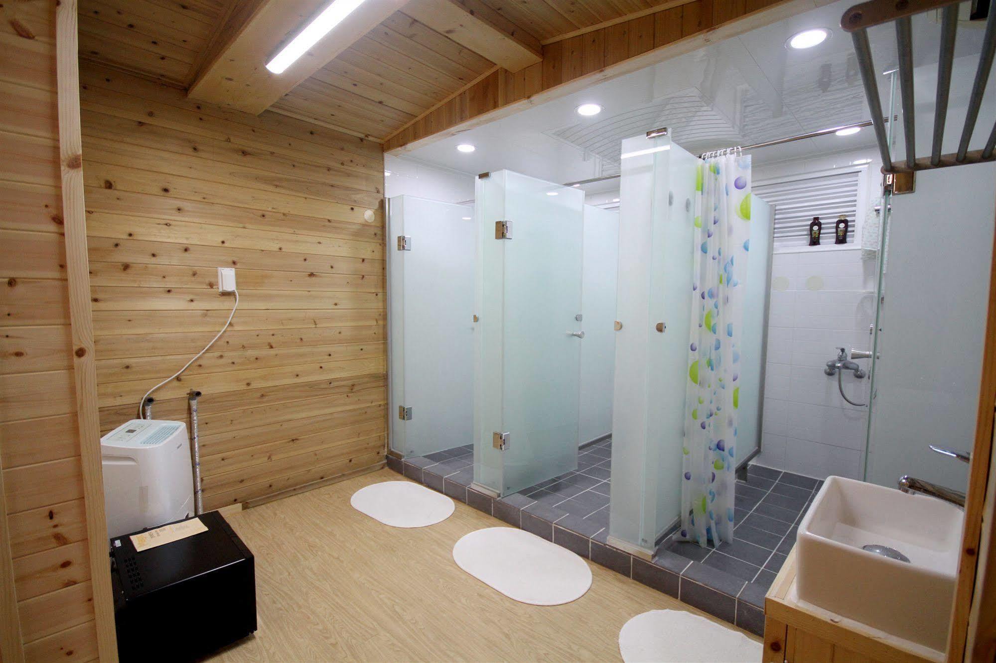 Cheongdam Ladies Guesthouse In Сеул Экстерьер фото