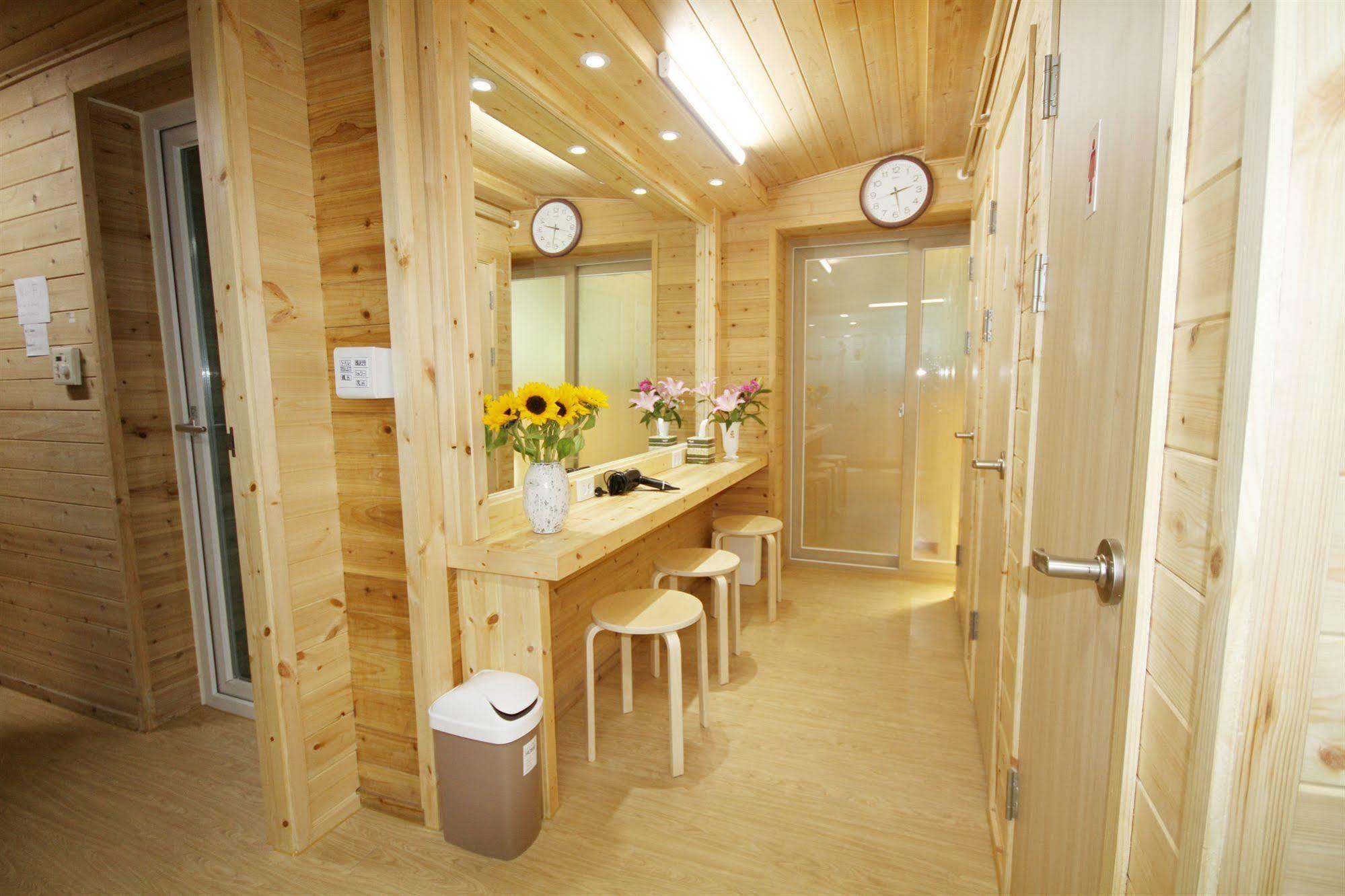 Cheongdam Ladies Guesthouse In Сеул Экстерьер фото